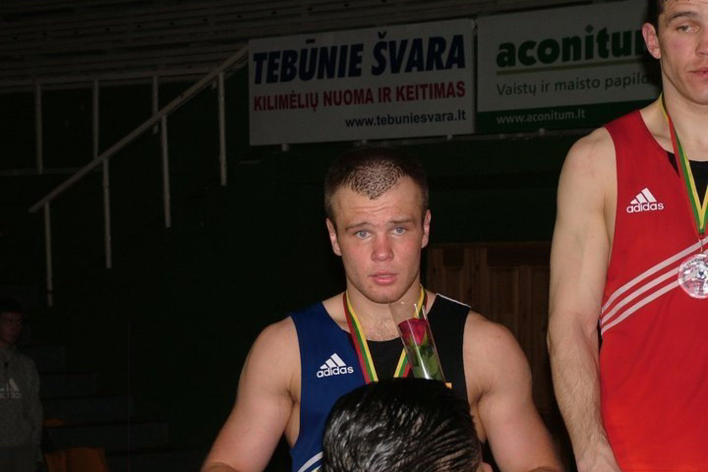 E. Tutkus.