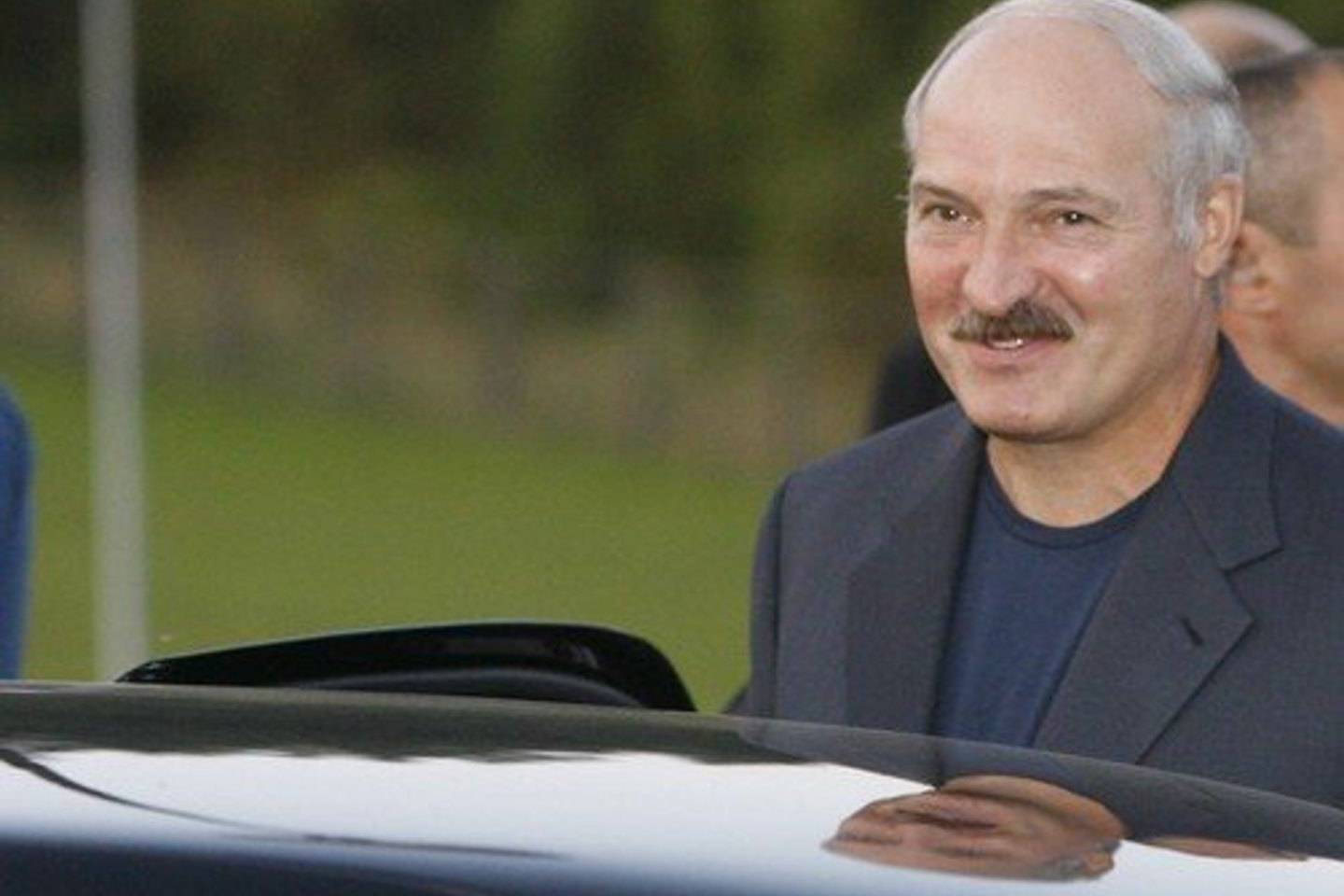 Žmonės mano, kad A. Lukašenka gali pagerinti šalies padėtį.