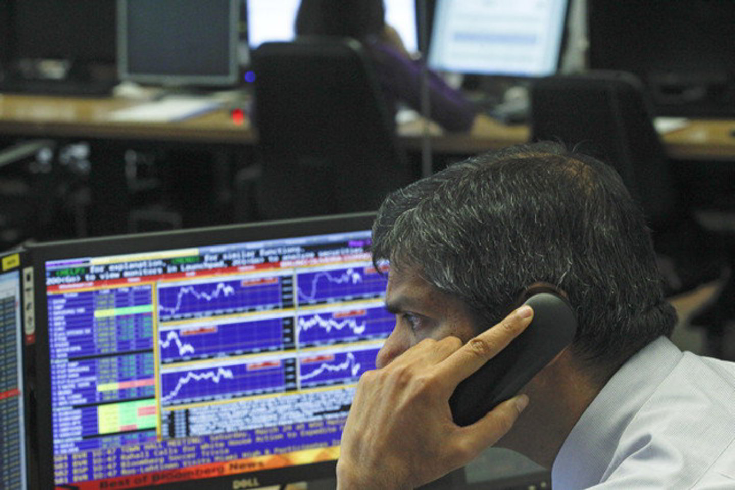 „Moody's“ bankų reitingus sumažino, nes mano, jog jų vidaus aktyvų kokybė ir toliau mažės.