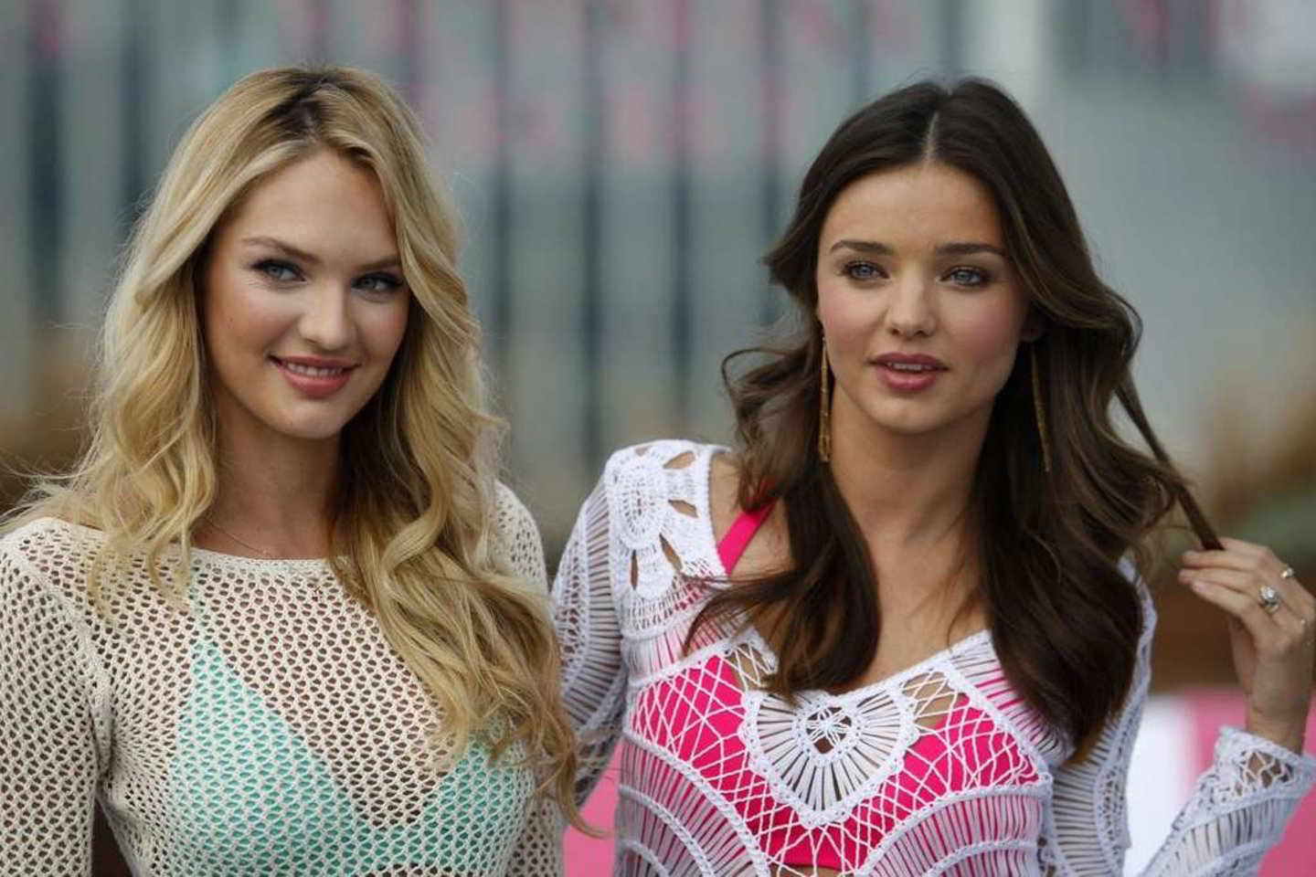 2012-aisiais „Victoria's Secret“ pristato ypač gausią maudymosi kostiumėlių kolekciją.