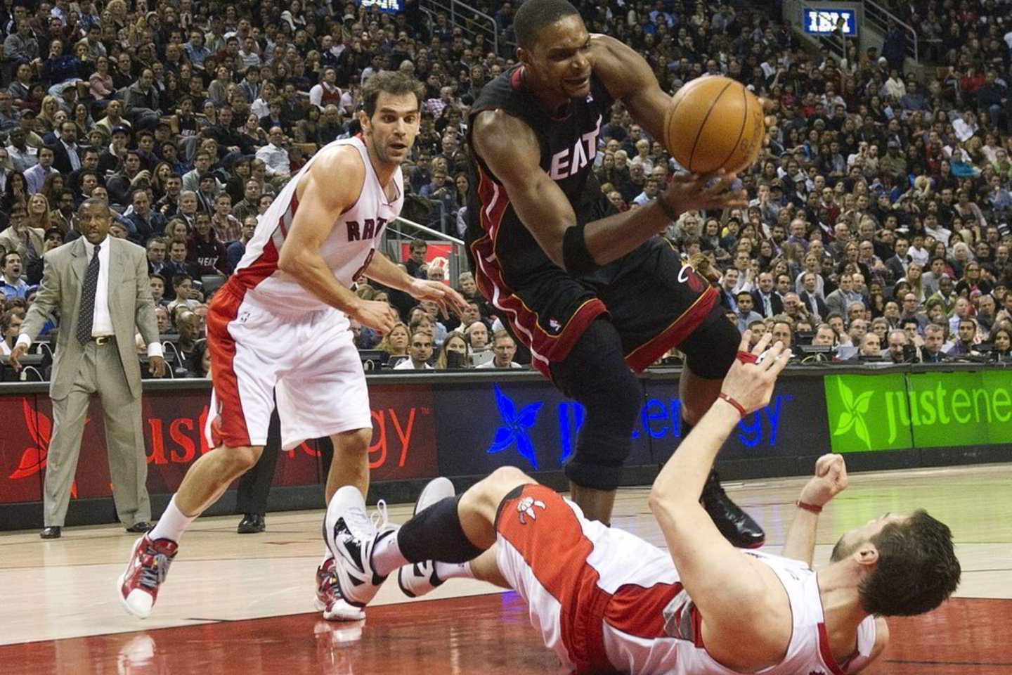 Lino Kleizos atstovaujamas Toronto „Raptors“ klubas, namuose 101:113 (27:31, 24:28, 32:24, 18:30) nusileidęs Majamio „Heat“ ekipai.