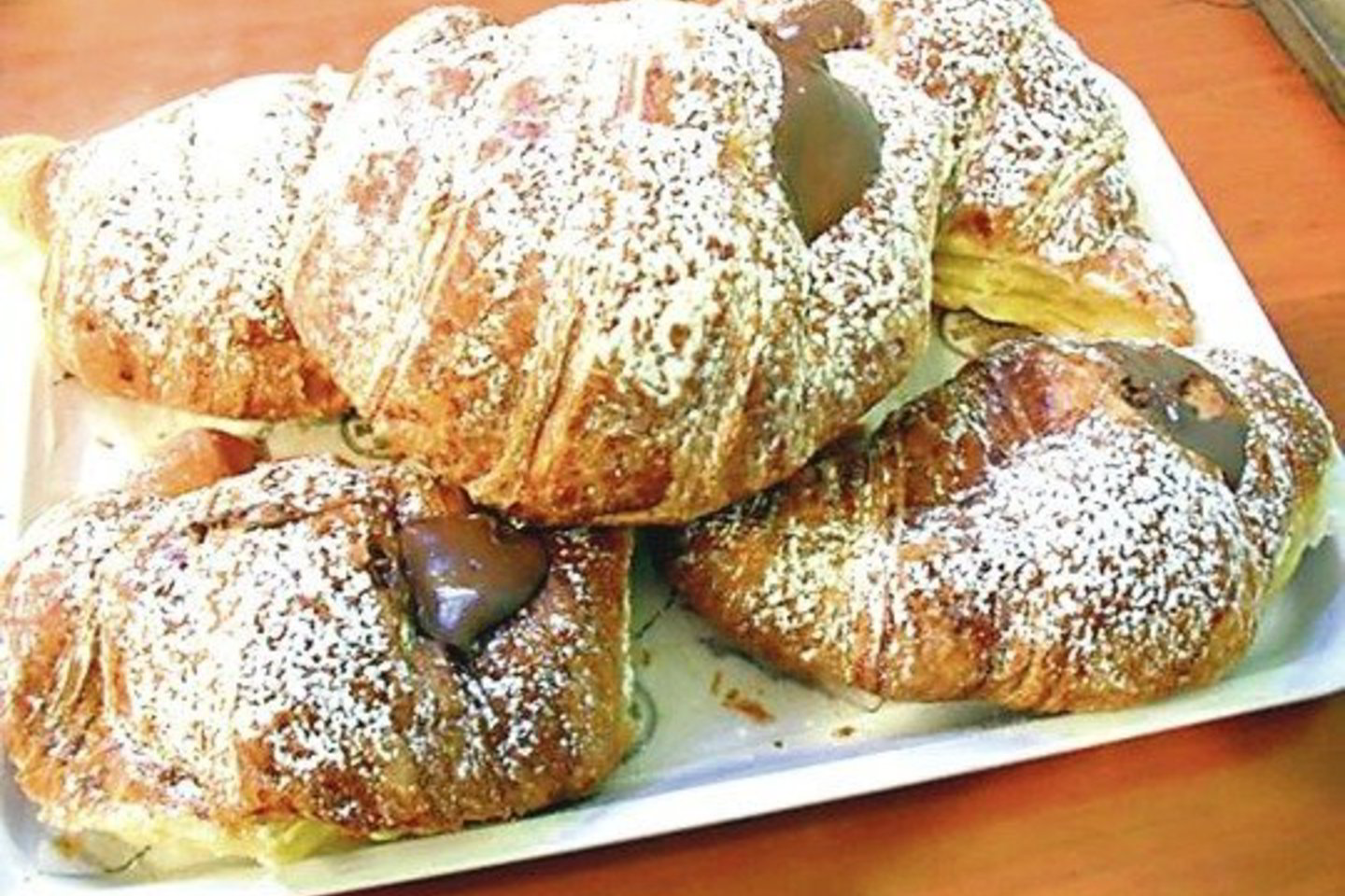 Tradicines pusryčių bandeles italas bandė paversti šantažo įrankiu.