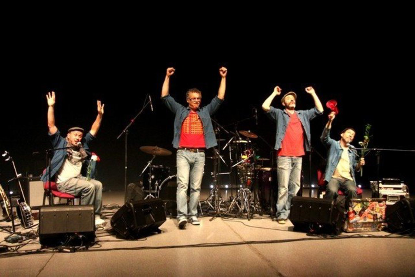 Grupės „Moussu T E Lei Jovents“ muzikantai po koncerto publikai lietuviškai dėkojo sakydami „ačiū, Vilniau“.
