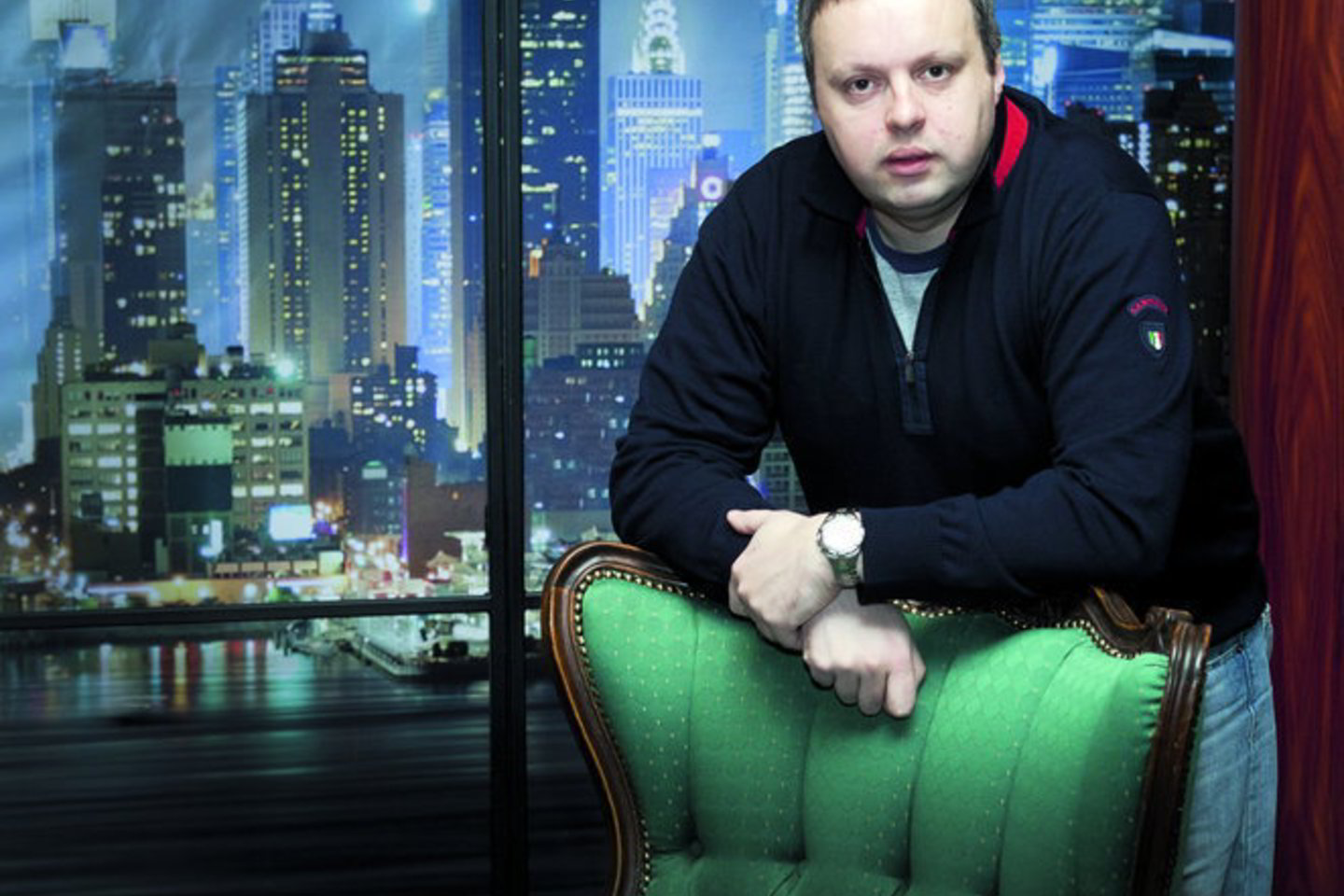 BTV pokalbių laidos „Užkalnio 5” vedėjas Andrius Užkalnis kaip visada įžūliai šypsosi: didesnių už jį skandalistų Lietuvoje nėra.