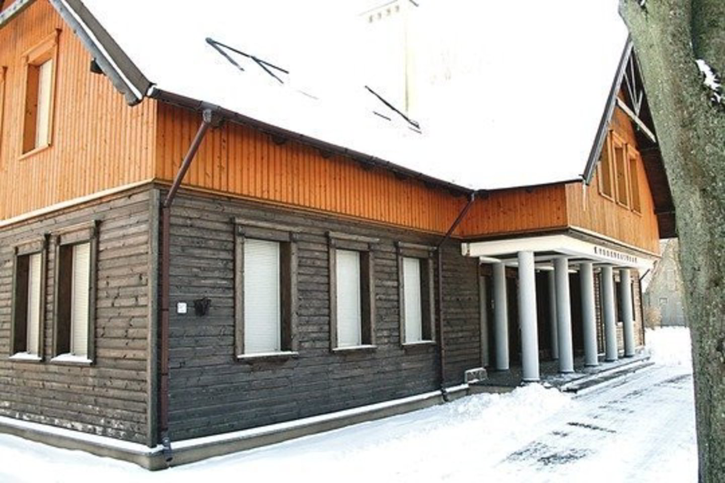 Valstybės vėliava prie Palangos prokuratūros Vasario 16-ąją nebuvo iškelta.