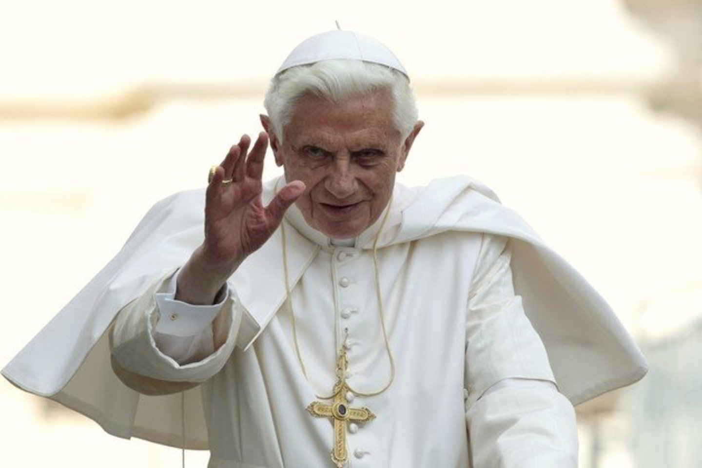 Benediktas XVI ir anksčiau ragino uždrausti sausumos minas, kurios nusineša daugiau civilių gyventojų gyvybių nei kariškių.