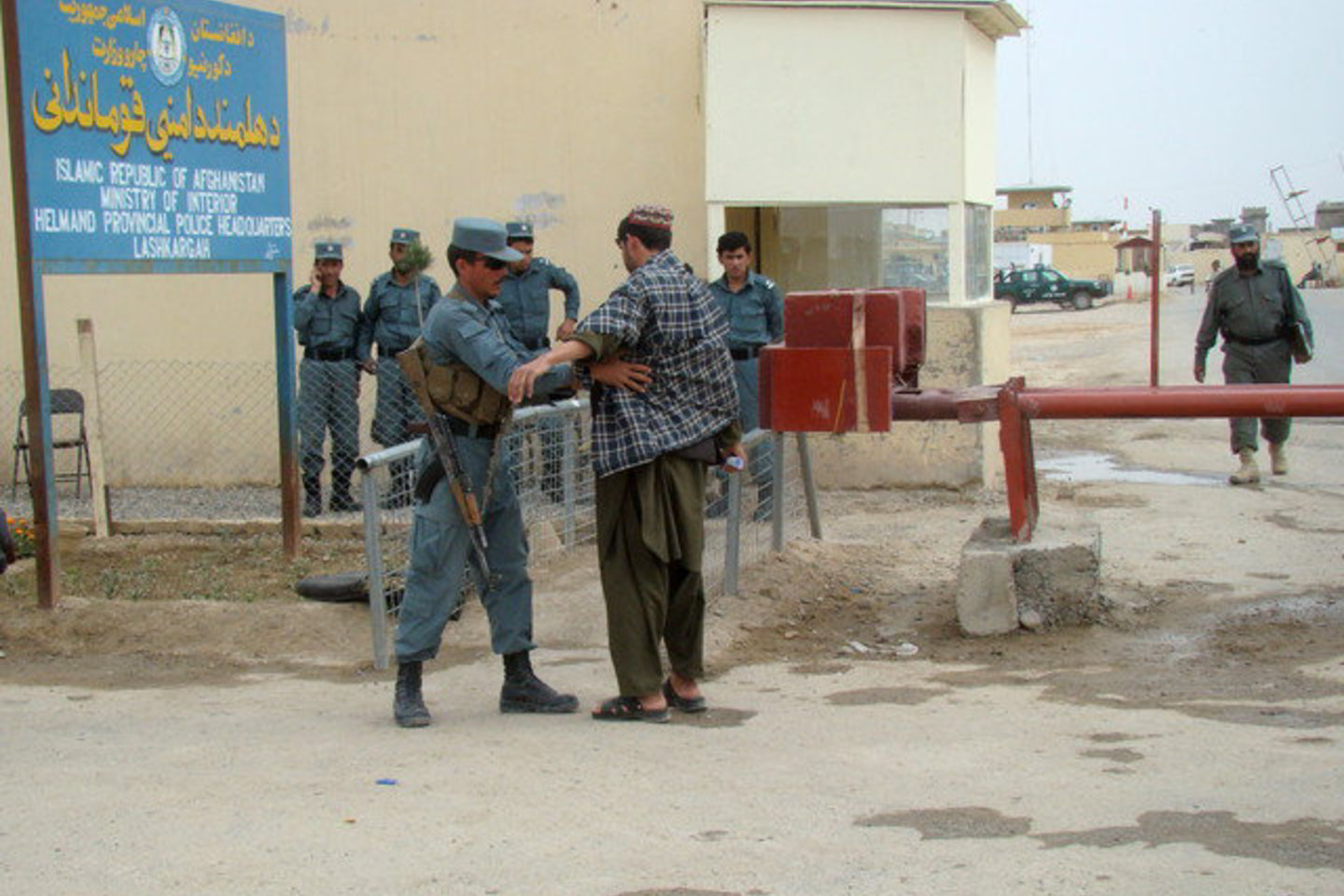 Farjabo provincija palyginti rami, tačiau ji laikoma organizacijos „Islamistinio Uzbekistano judėjimas“ tvirtove.