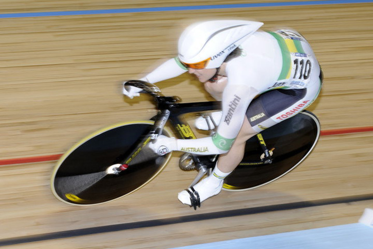 28 metų šios rungties pasaulio čempionė ir olimpinė vicečempionė distanciją įveikė per 10,782 sek. (vid. greitis - 66,777 km/h).