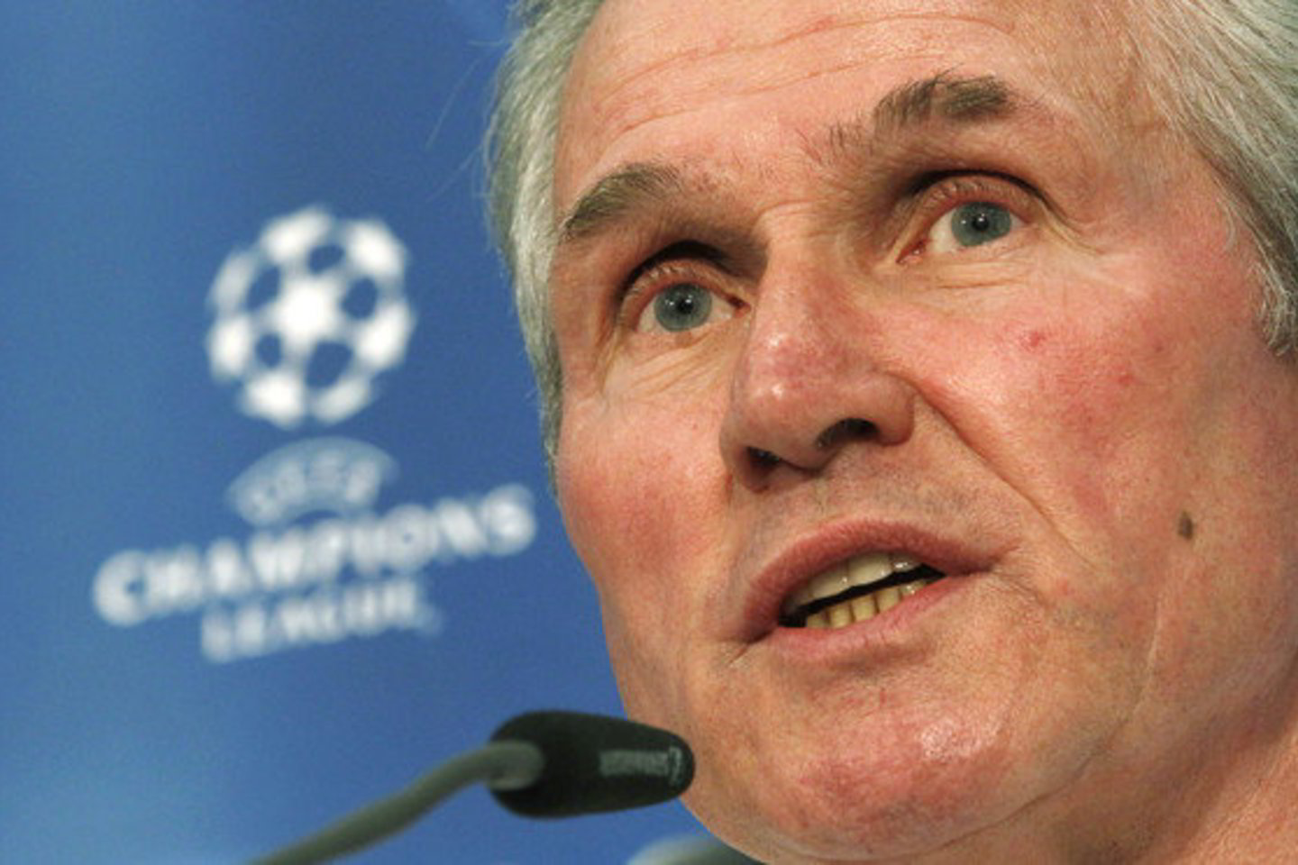 J. Heynckesas tiki, kad „Bayern“ gali nugalėti J. Mourinho treniruojamą „Real“.