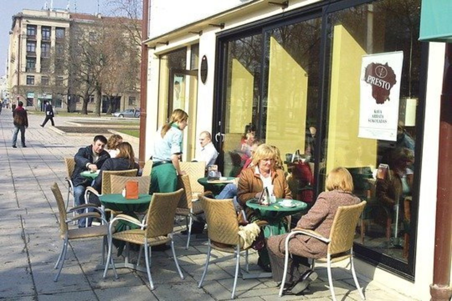 Kauno lauko kavinėms nereikės mokėti mokesčio už prekybos leidimą.