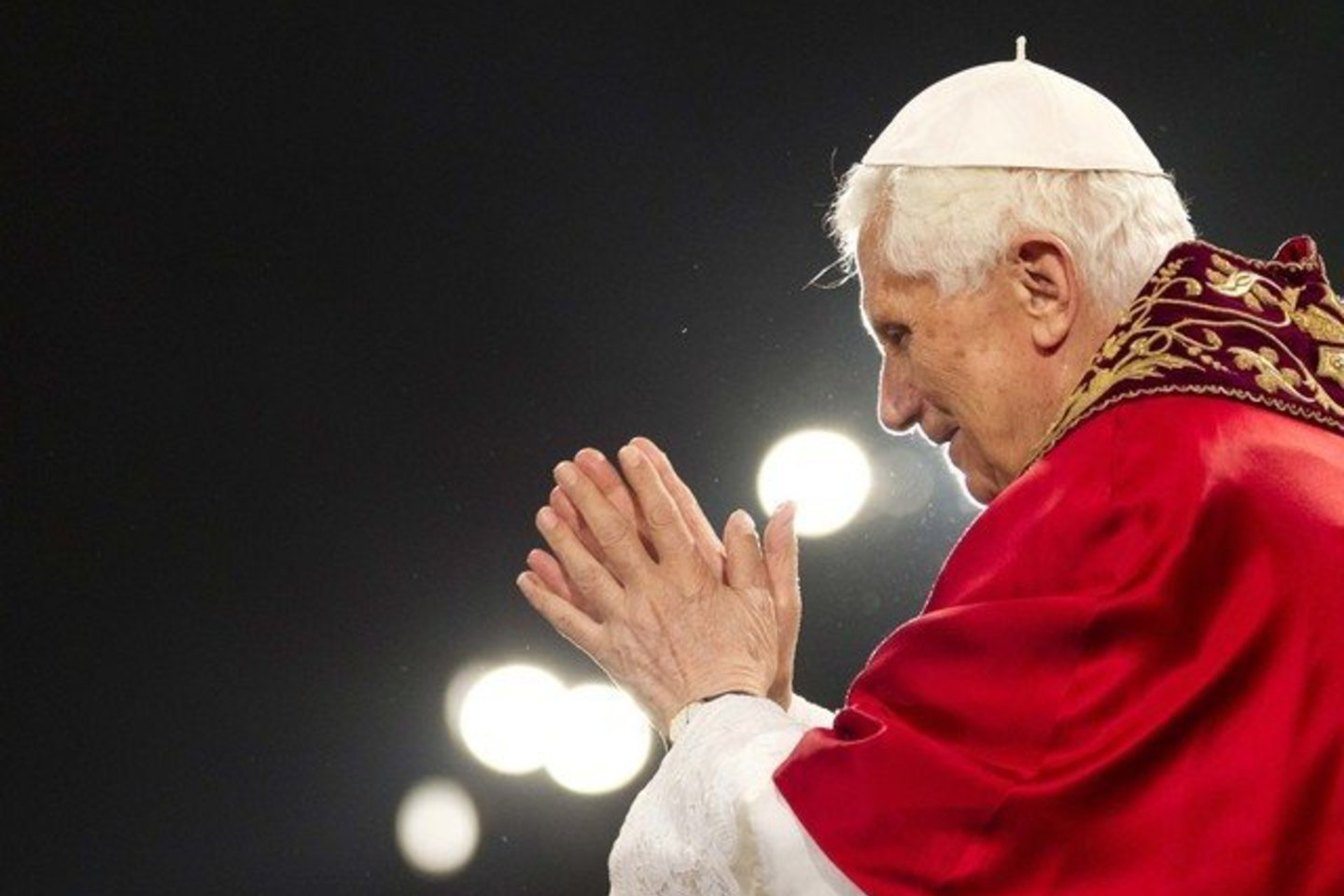 Pontifikas, kalbėdamas susirinkusių tūkstančiams maldininkų, išreiškė susirūpinimą dėl tradicinės šeimos vertybių ateities ir perspėjo, kad daugelio šeimų naštą ypač pasunkina šių laikų ekonominė krizė.