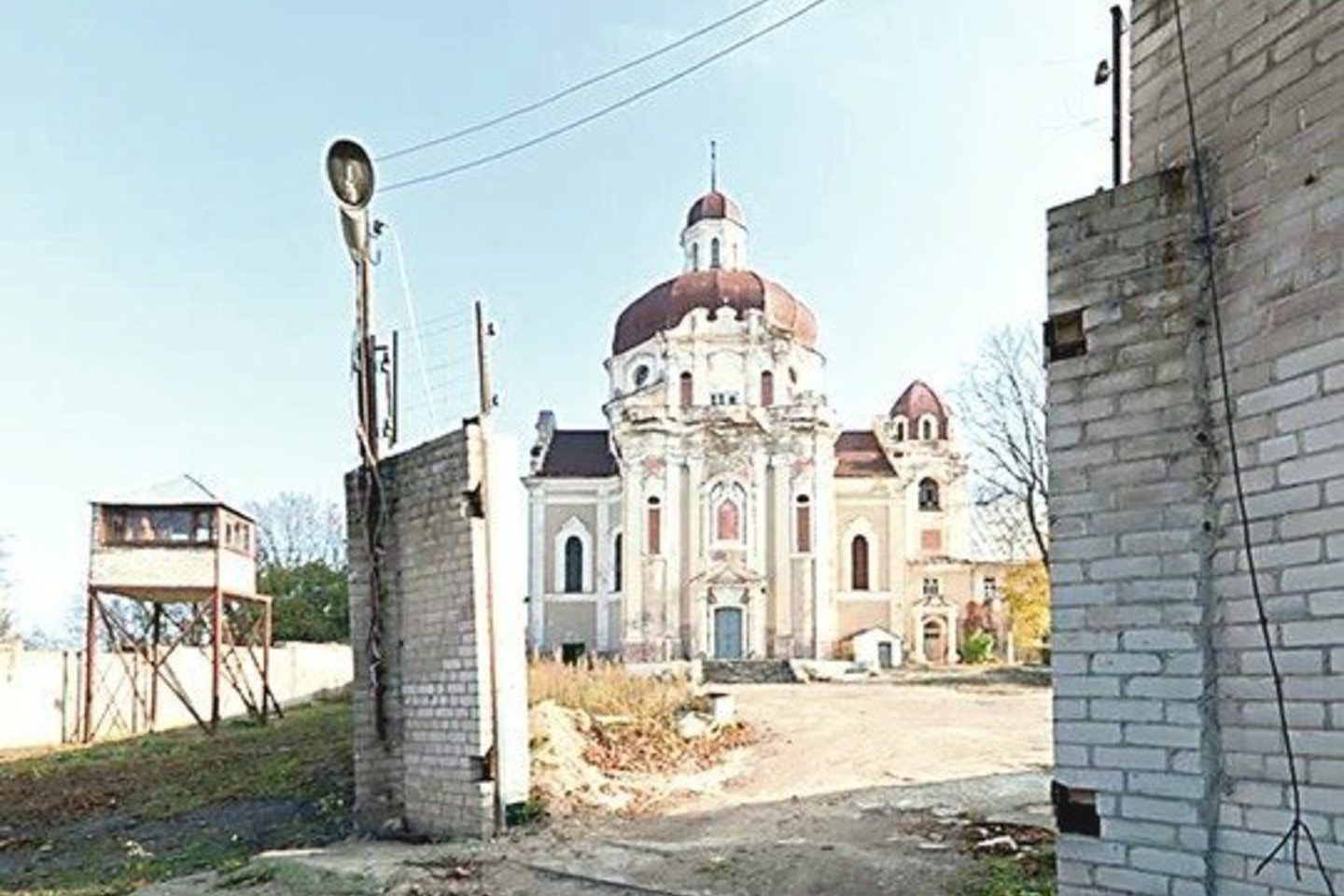 Švč.Jėzaus širdies (Vizičių) bažnyčioje sovietmečiu buvo įrengta griežtojo režimo pataisos darbų kolonija.