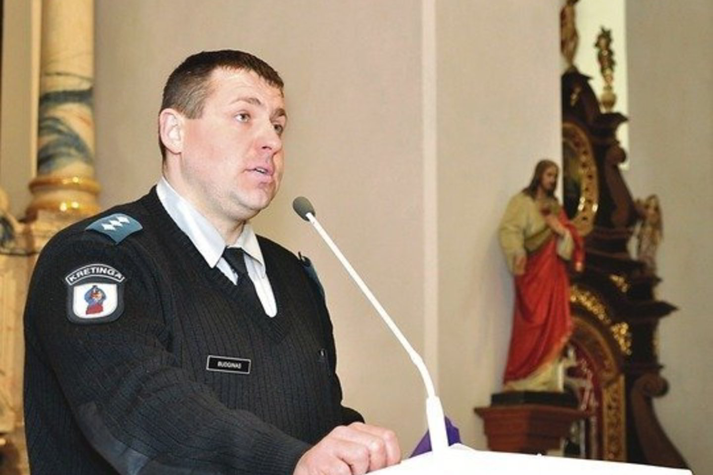 Tikintieji Kretingos policijos pareigūno A. Budgino kalbą palydėjo plojimais.