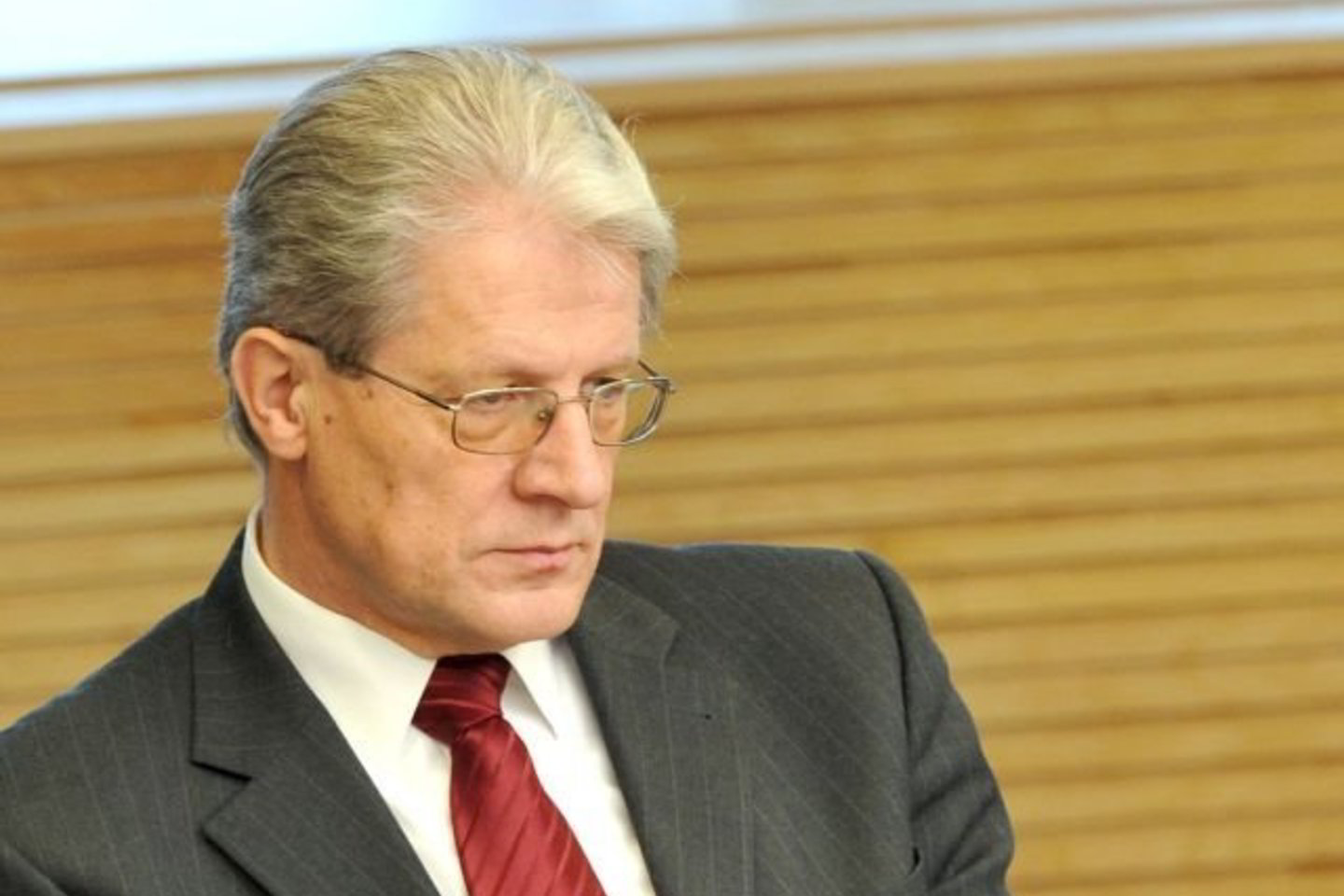 Pernai kovą M. Zasčiurinskas už 95 tūkst. litų įsigijo „Mercedes-Benz“, birželio pradžioje jį pardavė, bet Seimo buhalterijai liepą už jo remontą pateikė 2,2 tūkst. litų sąskaitą.
