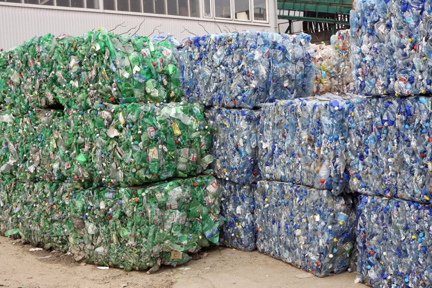 89 proc. pernai Estijoje parduotų plastikinių butelių buvo surinkti ir perdirbti.