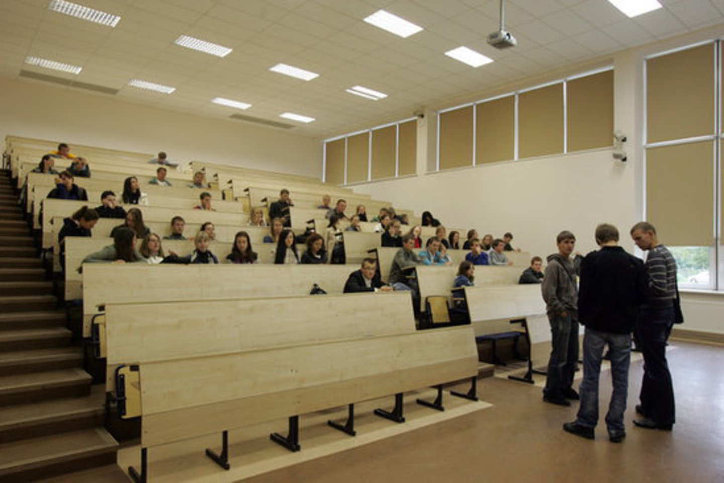 Žmonės, labiau tikintys, kad gyvens ilgai, yra linkę daugiau laiko investuoti į savo išsilavinimą.