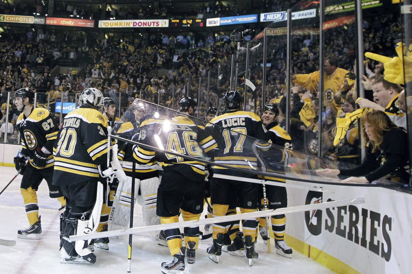 „Boston Bruins“ komanda namuose po pratęsimo 1:0 (0:0, 0:0, 0:0; 1:0) įveikė „Washington Capitals“ ledo ritulininkus.