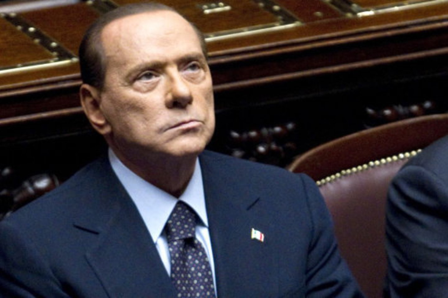 S. Berlusconi, kaip ir kiti Italijos dešinieji, paprastai gerai tik baltą vyną.