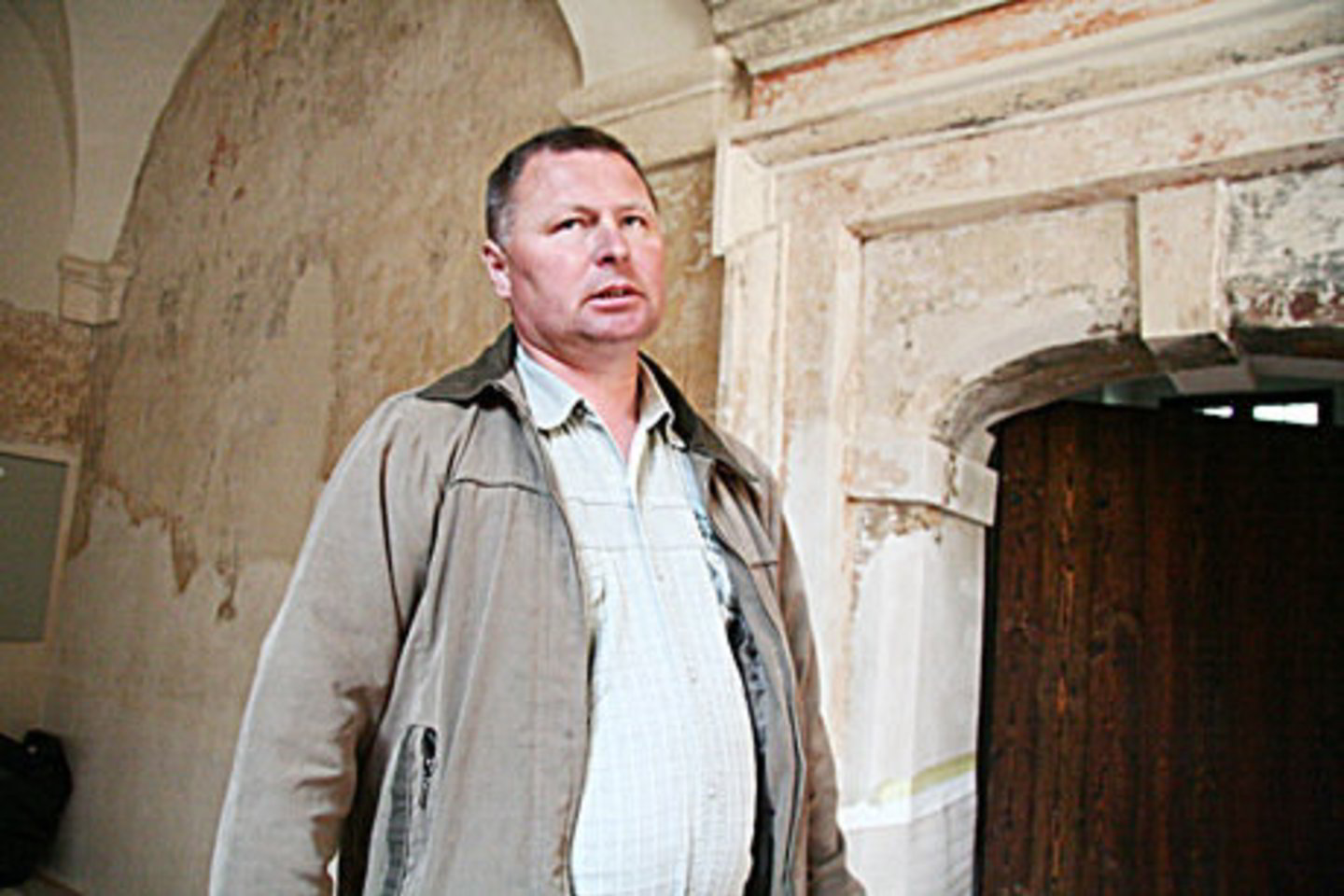 Nesusipratimai Tytuvėnų piligrimų centre tęsiasi. Paaiškėjo, jog direktorius P. Jurkaitis per diena dirba tik 2 val.