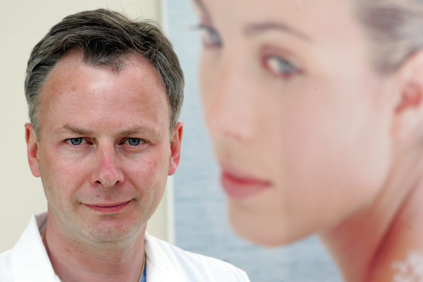 "Mano giliu įsitikinimu, sunkiausias uždavinys – pasiekti ir išlaikyti harmoniją tarp fizinio ir dvasinio grožio. Manau, kad tai turėtų būti ugdoma nuo pat mažens", - sako D. Radzevičius.