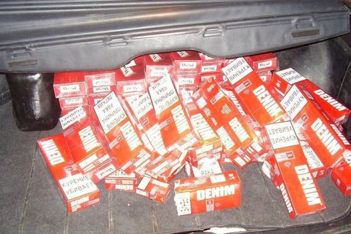 Į Lietuvą iš viso buvo gabenami 2297 pakeliai cigarečių „Viceroy“, „Denim“ ir „Compliment“.