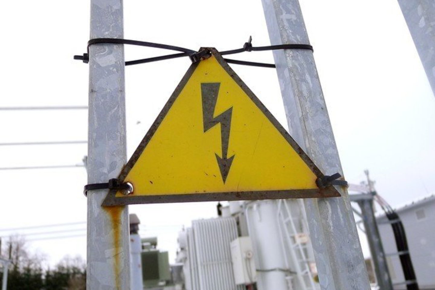 Ukmergės rajono gyventojas teisme aiškino, kad vogtą elektros kabelį kažkas iš jo pavogė.
