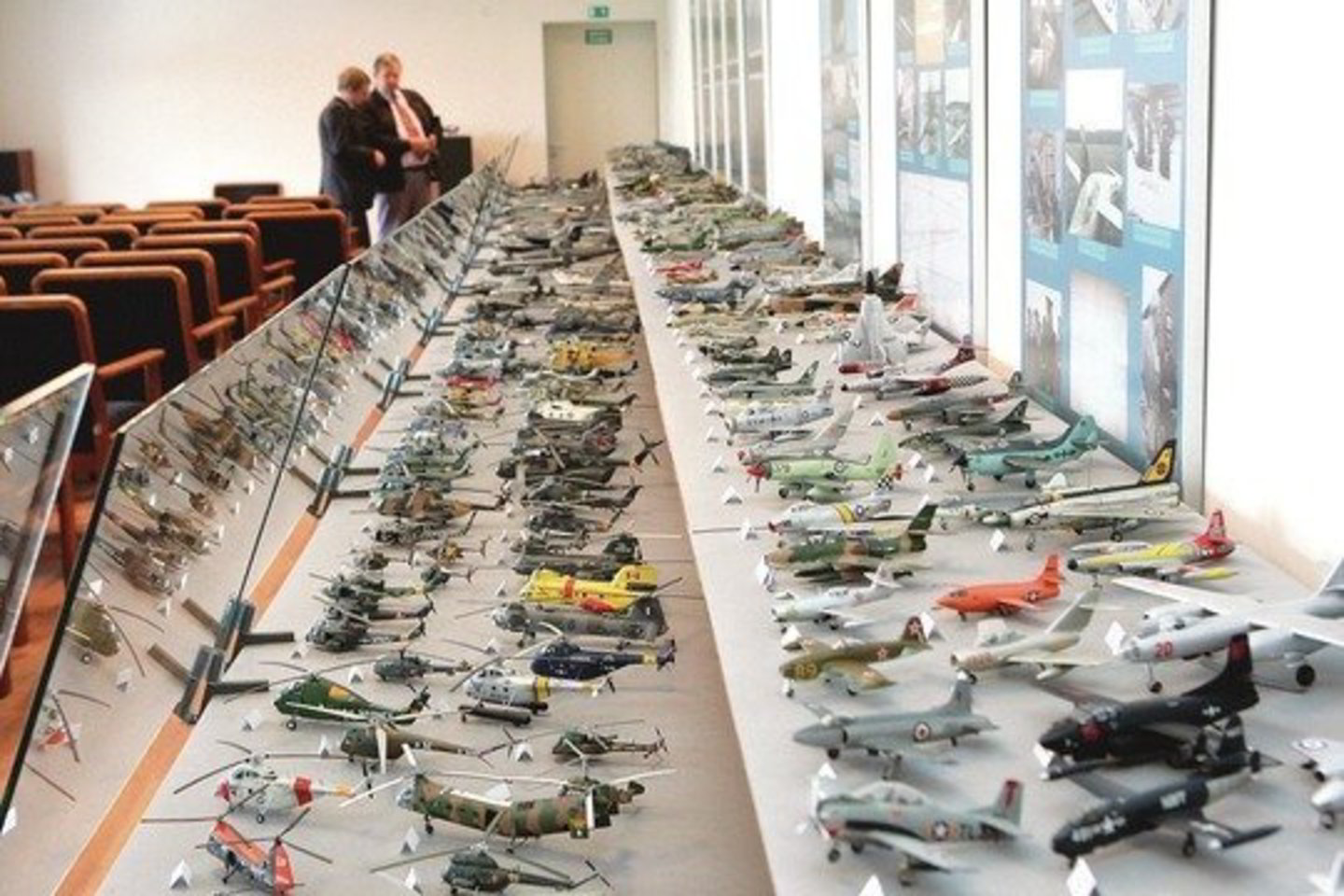 Surengti šią parodą sumanė 25-ąją veiklos sukaktį švenčiančio aviacijos klubo „Sparnai 72” nariai, jie ir atvežė į muziejų didžiąją dalį modelių.