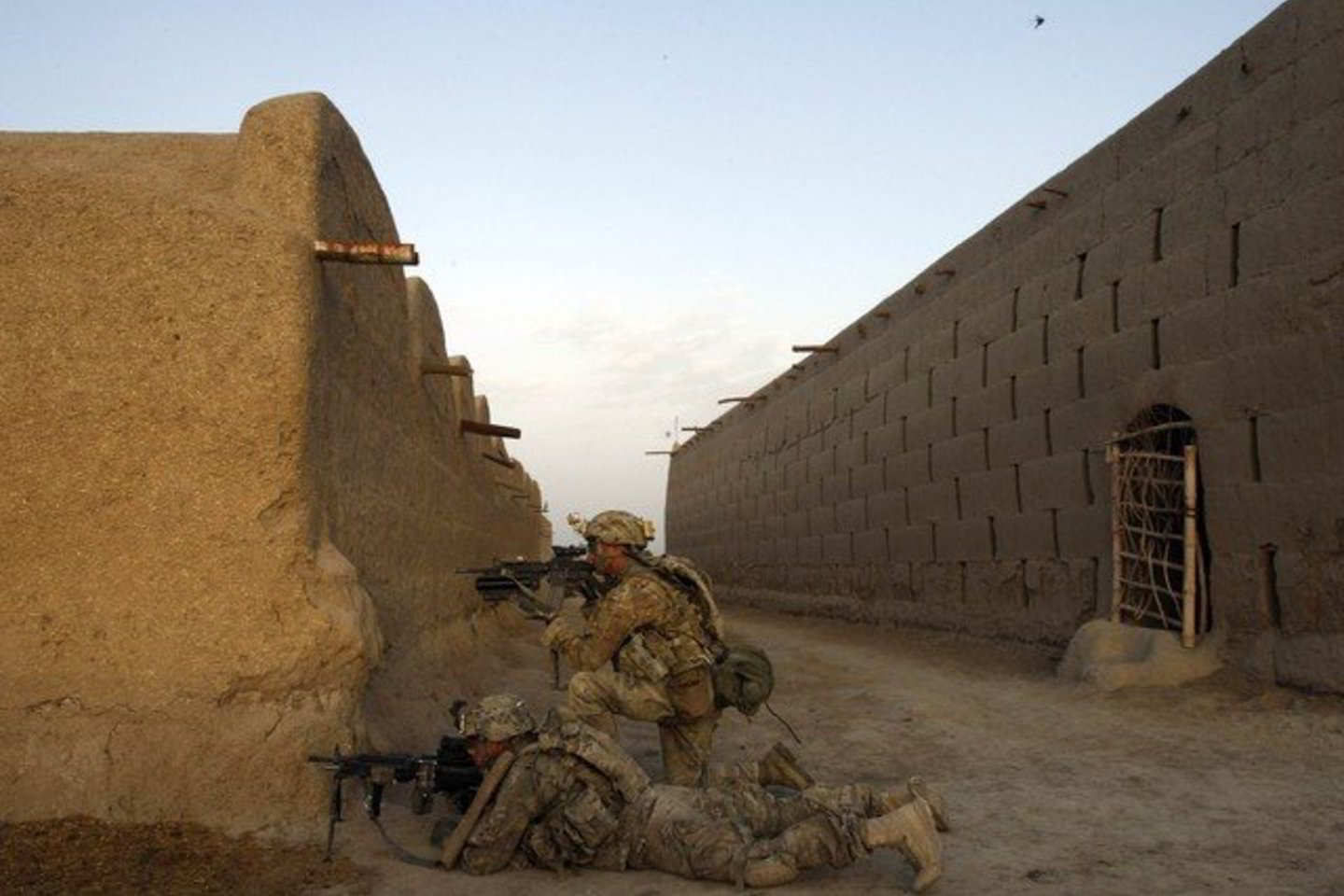 Pagal NATO planą, dauguma iš 130 tūkst. užsienio karių Afganistaną turi palikti iki 2014 metų pabaigos.