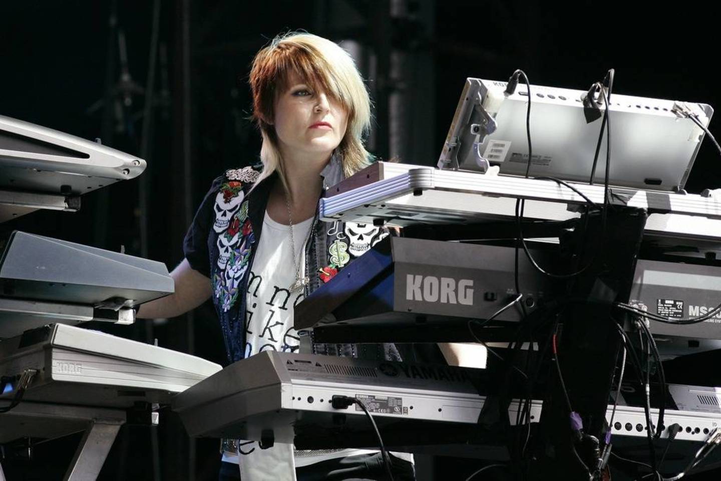 Sister Bliss - buvusi jau iširusios grupės „Faithless“ narė, tęsianti karjerą prie didžėjaus pulto.