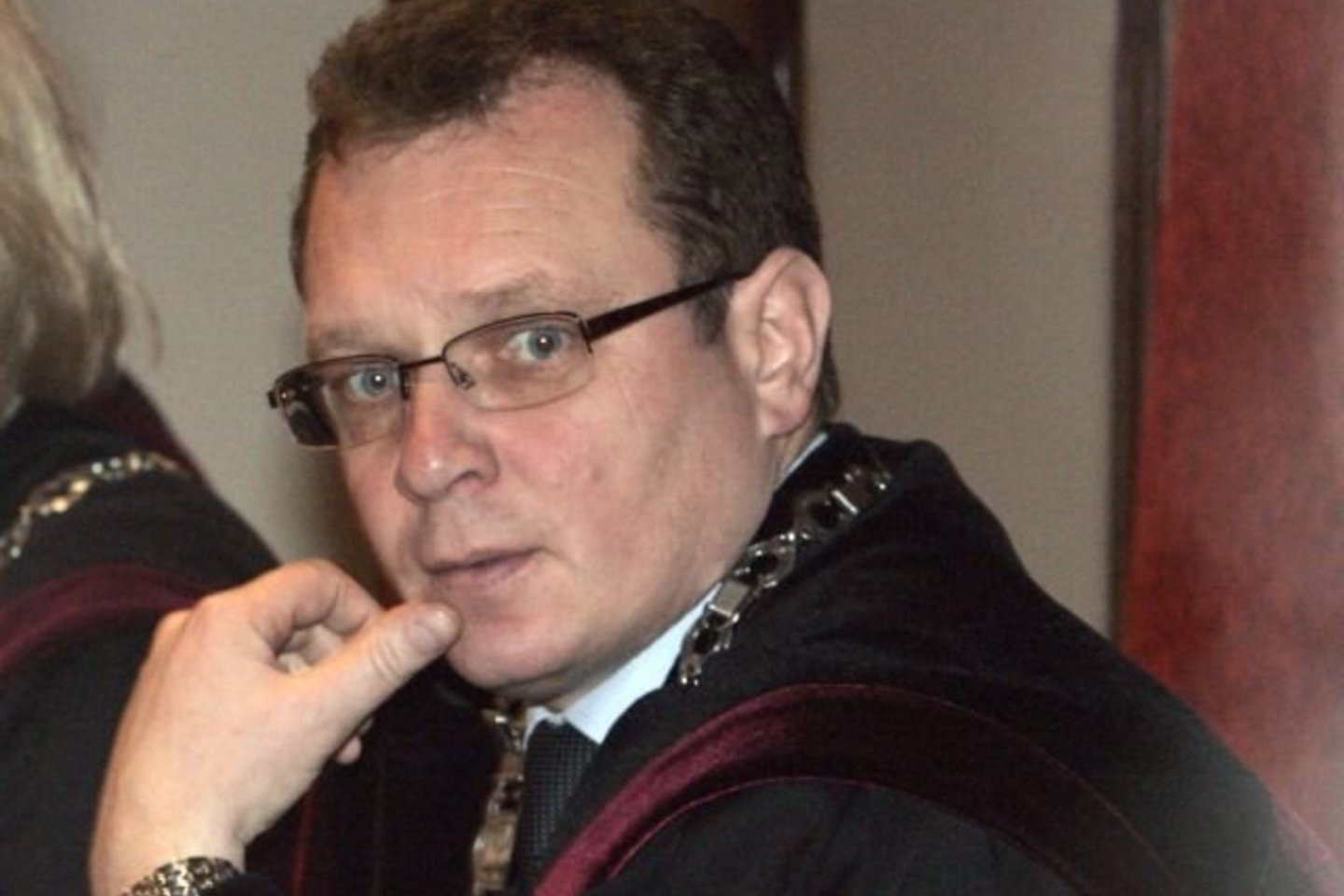 Ką pasakojo kelias valandas trukusioje apklausoje, V. Dovidaitis nesakė, nes pasižadėjo neatskleisti ikiteisminio tyrimo duomenų.