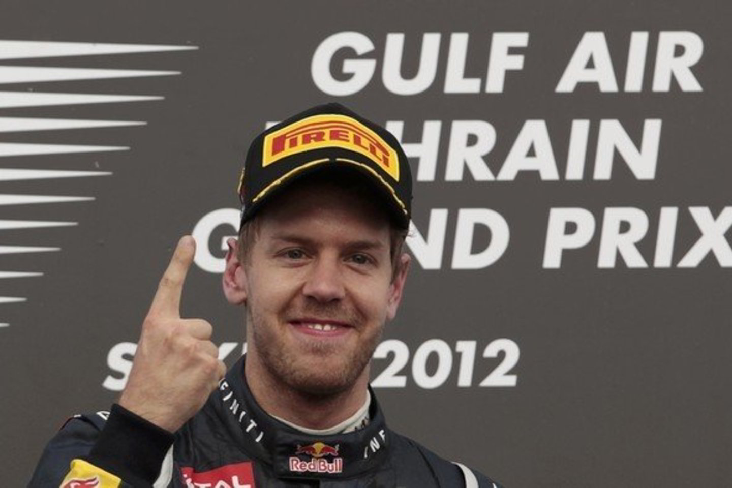 Bahreine vykusiame ketvirtajame „Formulės 1“ čempionato etape greičiausias buvo iš pirmosios pozicijos startavęs Sebastianas Vettelis („Red Bull“).