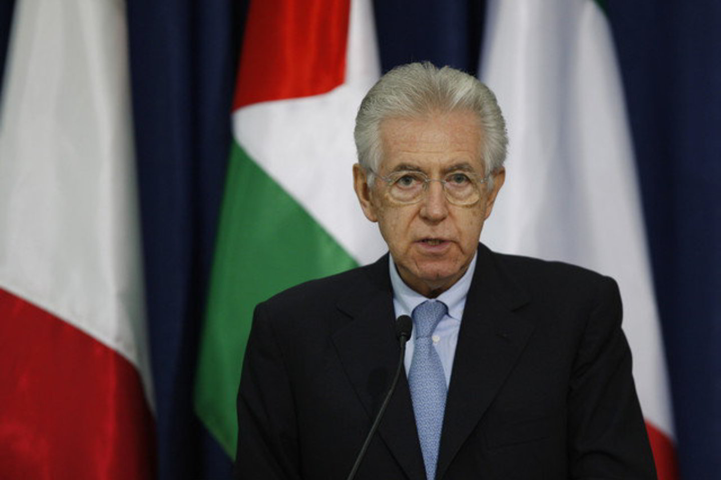Premjero Mario Monti vyriausybė palaipsniui keičia ekonominius prioritetus.