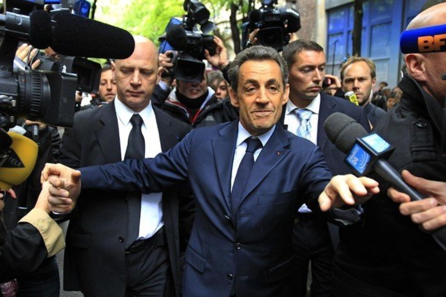 N. Sarkozy nori prisivilioti M. Le Pen rinkėjus.