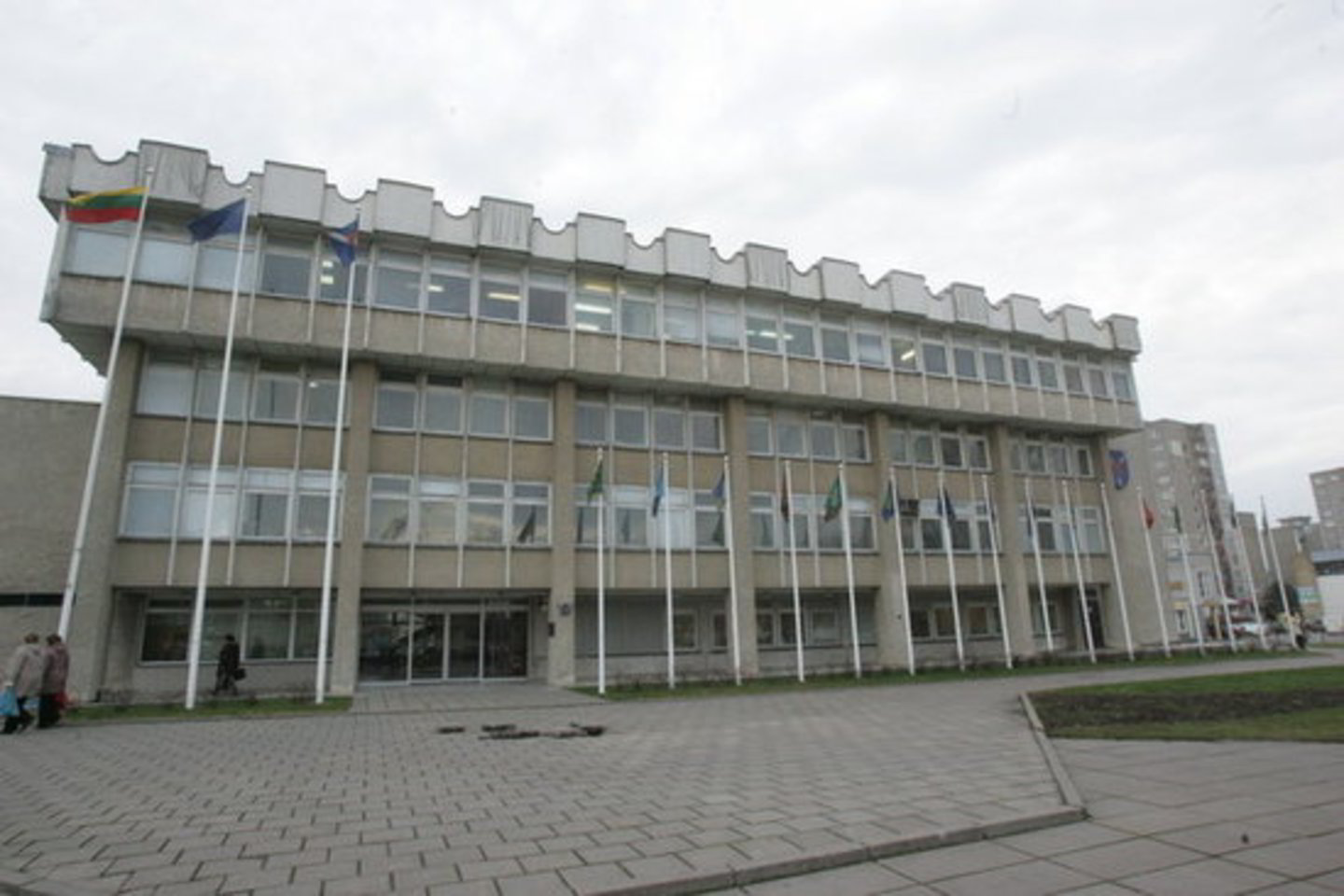 Kaltinimai yra pateikti Kauno rajono savivaldybės bei Kauno teritorijų planavimo ir statybos valstybinės priežiūros darbuotojams.