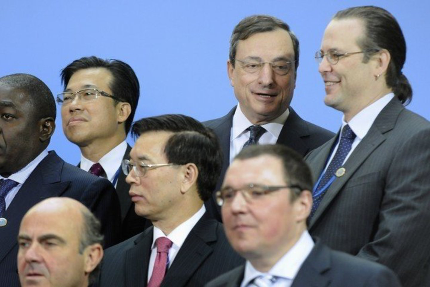Švedijos finansų ministras Andersas Borgas (pirmas dešinėje).