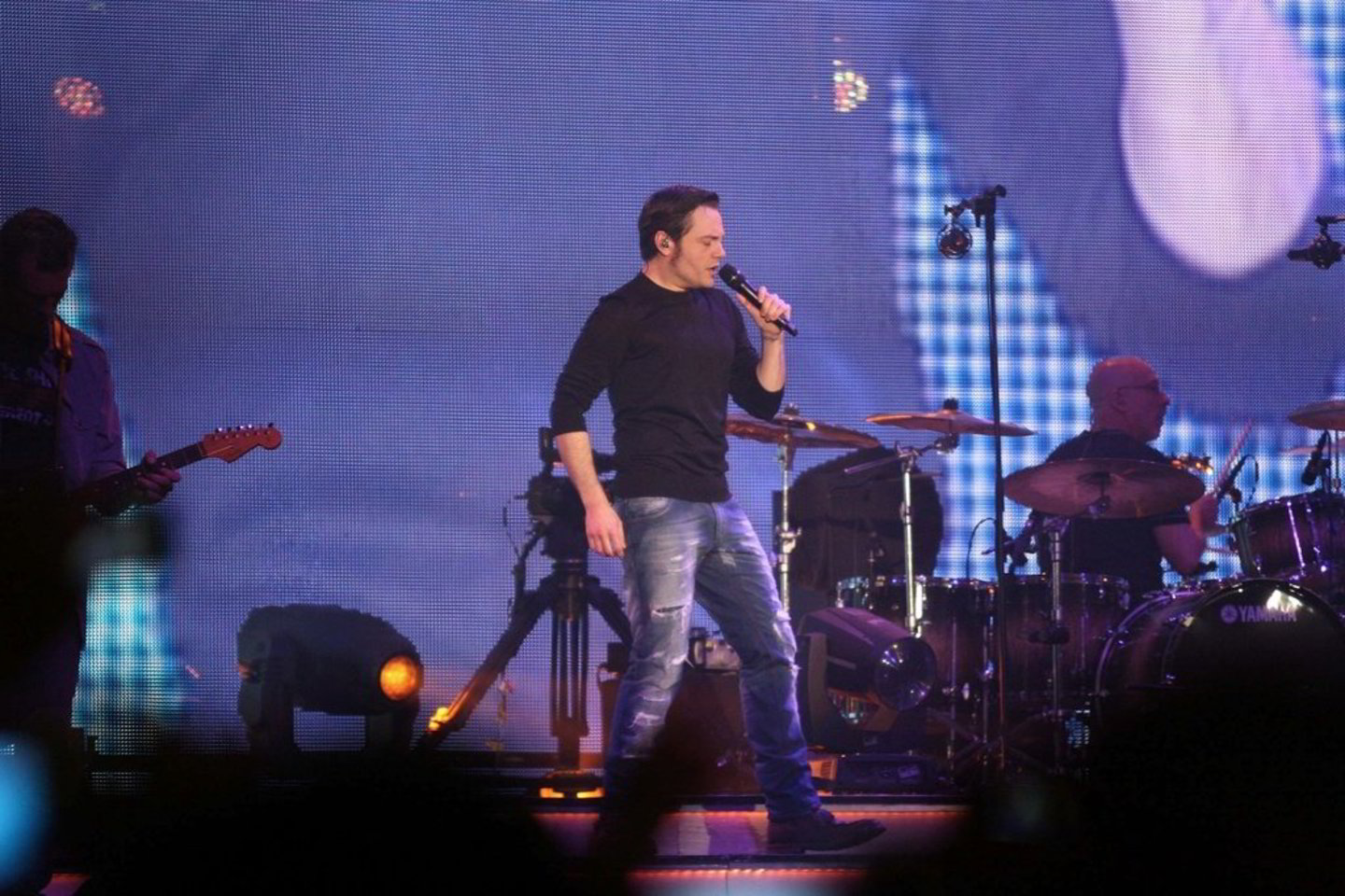 Garsus Italijos dainininkas Tiziano Ferro – mėgstamas įvairių kartų. Jo įvaizdžiu šių metų koncertiniame ture rūpinasi "Dolce&Gabbana".
