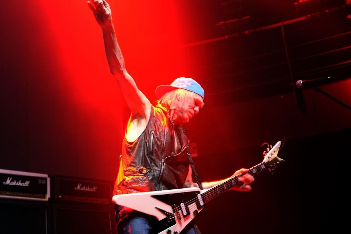 Koncerte skambėjo kūriniai iš pernai išleisto naujausio M. Schenkerio albumo „Temple Of Rock“, tačiau gitaristas, kitaip nei kai kurie jo bendraamžiai, nesibaidė šlovingos praeities šešėlių.