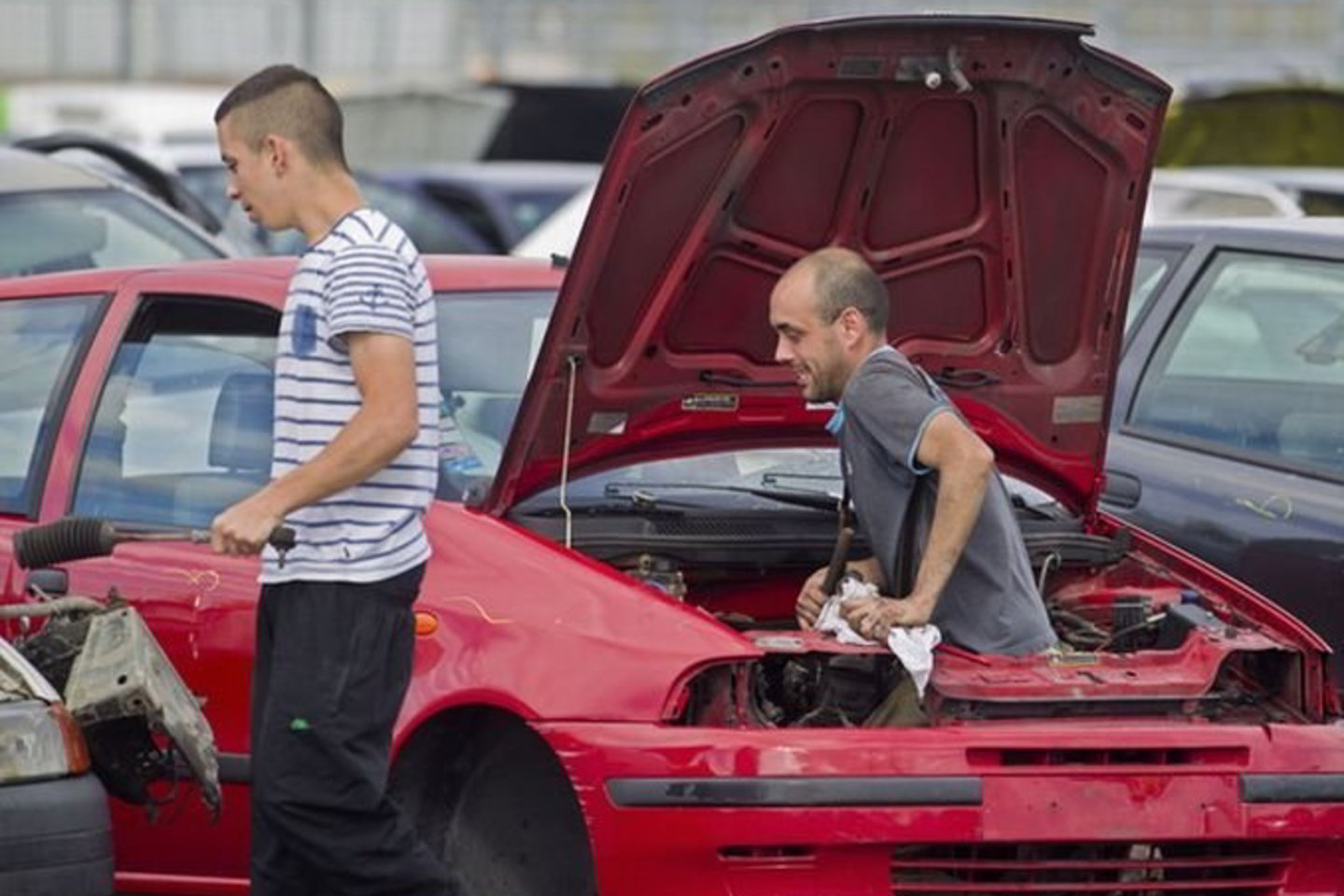 Automobilių laužyno verslui Madride sunkmečiui netrukdo - per krizę žmonės čia užsuka dažniau.