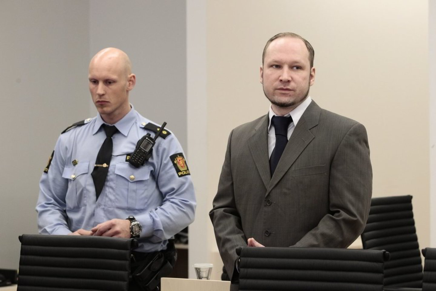 A. B. Breiviko teisme parodymus duoda nukentėjusysis per sprogimą Osle.