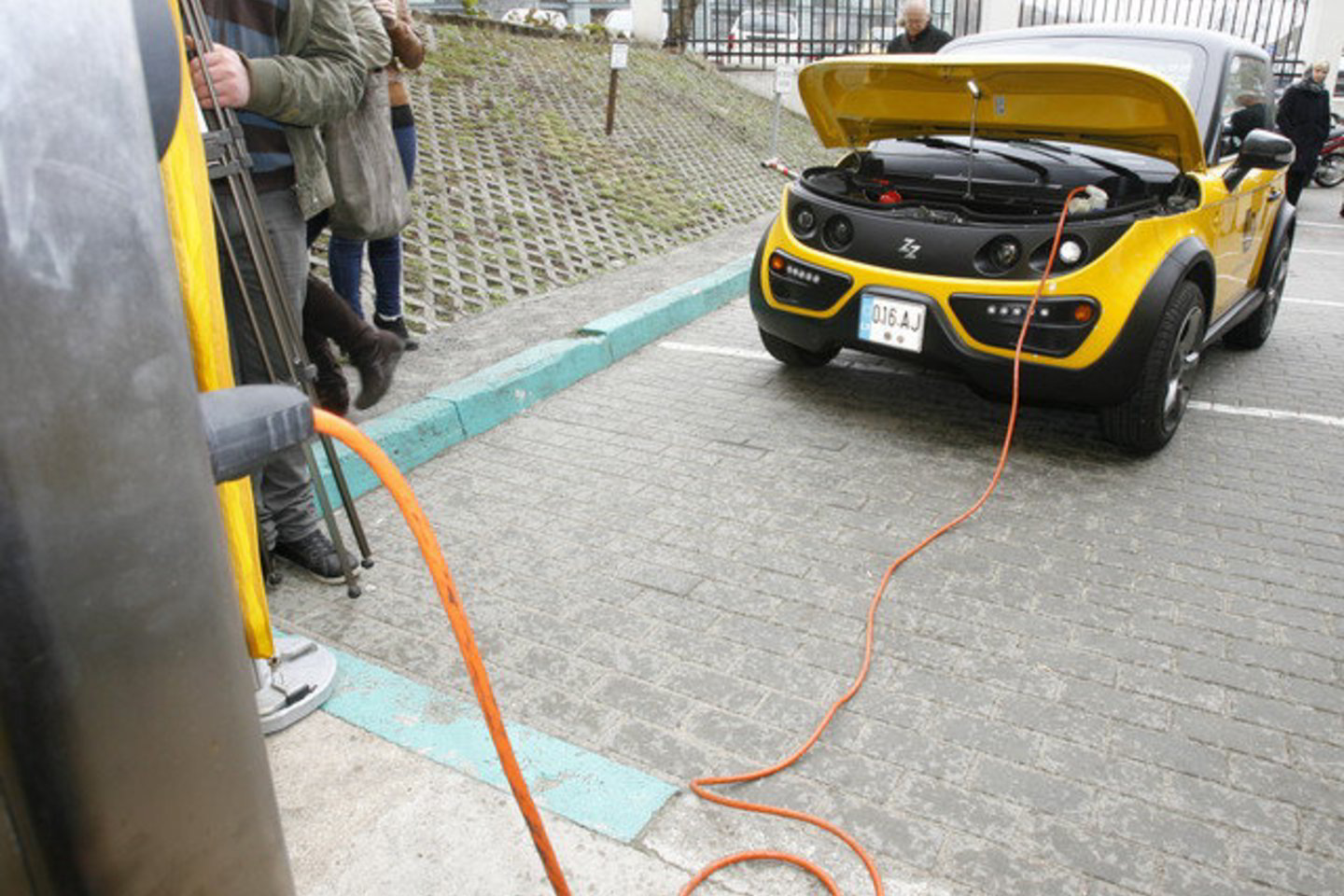 Kaune kol kas nėra elektromobilių įkrovimo vietų.