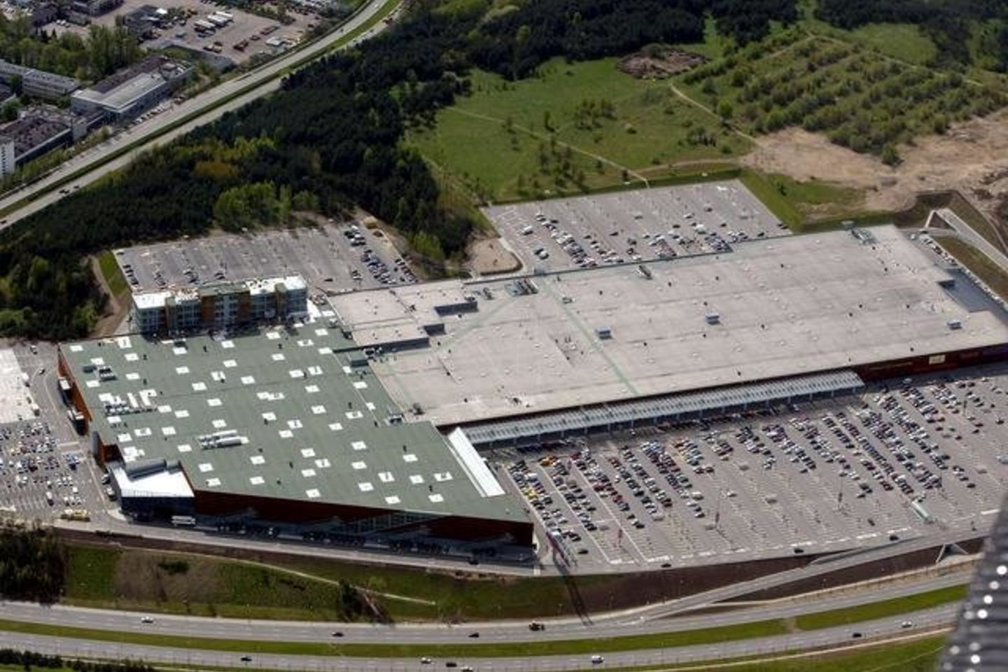 Vilniaus „Akropolyje“ per dieną vidutiniškai apsilanko beveik 45 tūkstančiai pirkėjų.