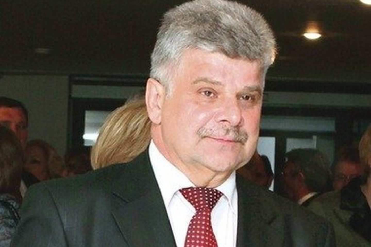 Prieš F. Džiautą sukilo ir saviškiai.