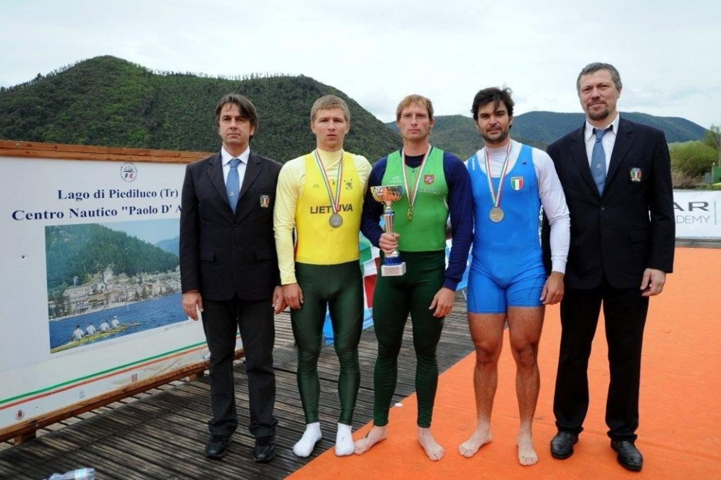 Olimpinį sezoną M.Griškonis pradėjo pergalėmis Italijoje. Laimėjęs tradicinę “Paolo d’Aloja” regatą Piediculo ežere Europos čempionas namo grįžo su jau 26-ąjį kartą surengtų varžybų nugalėtojo taure.