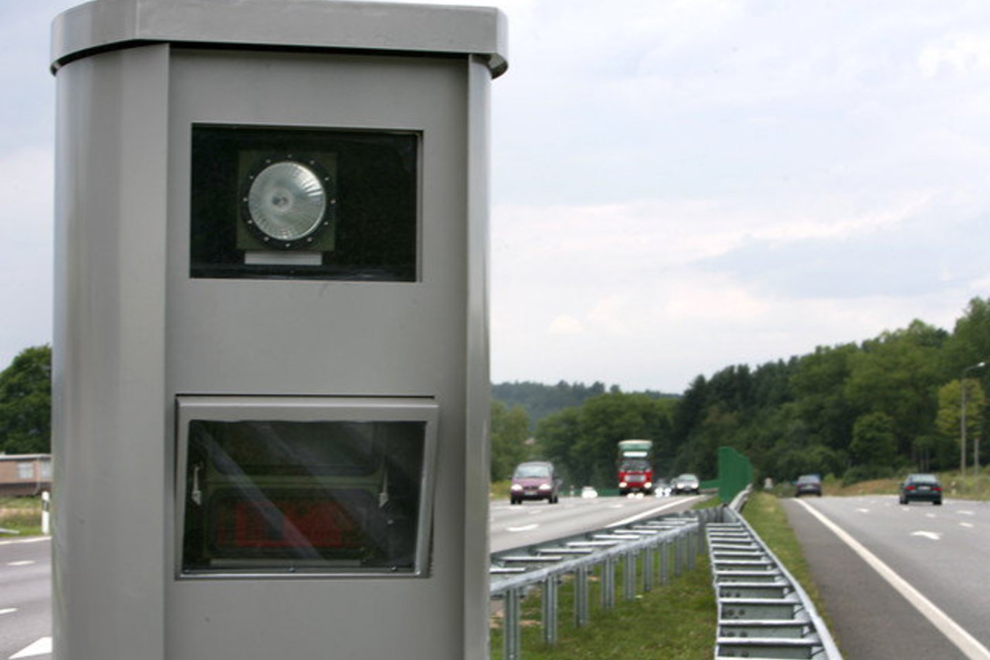 Policijai teks aiškintis, kam užkliuvo panašus į šį greičio matuoklis.