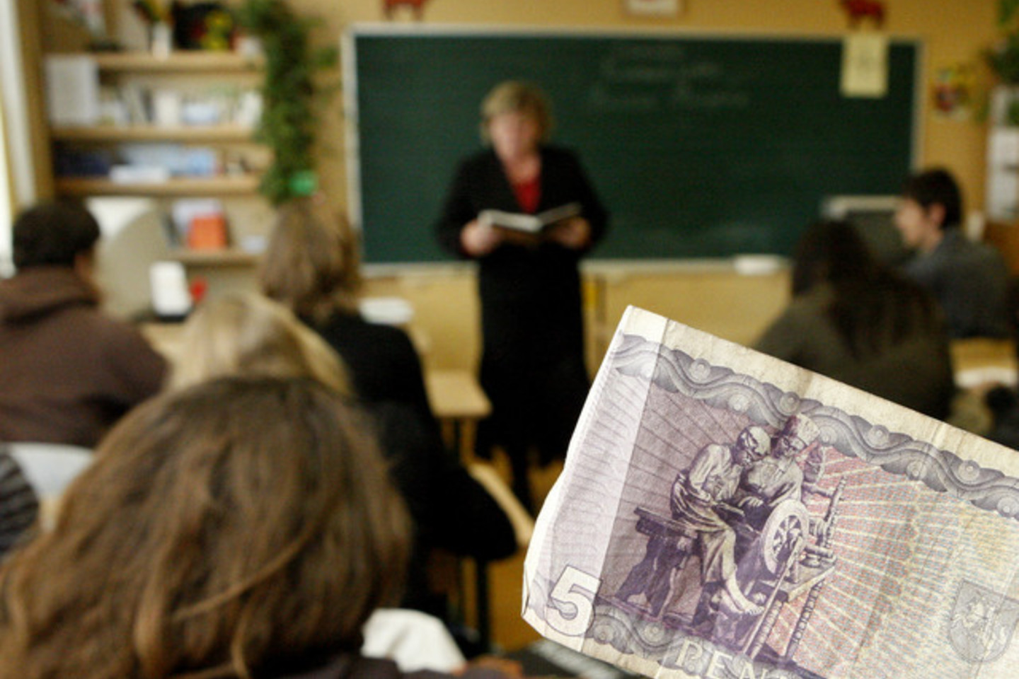 Pats esu baigęs gimnaziją, tačiau nesijaučiu niekuo prastesnis už tuos, kurie baigė privačias mokyklas.