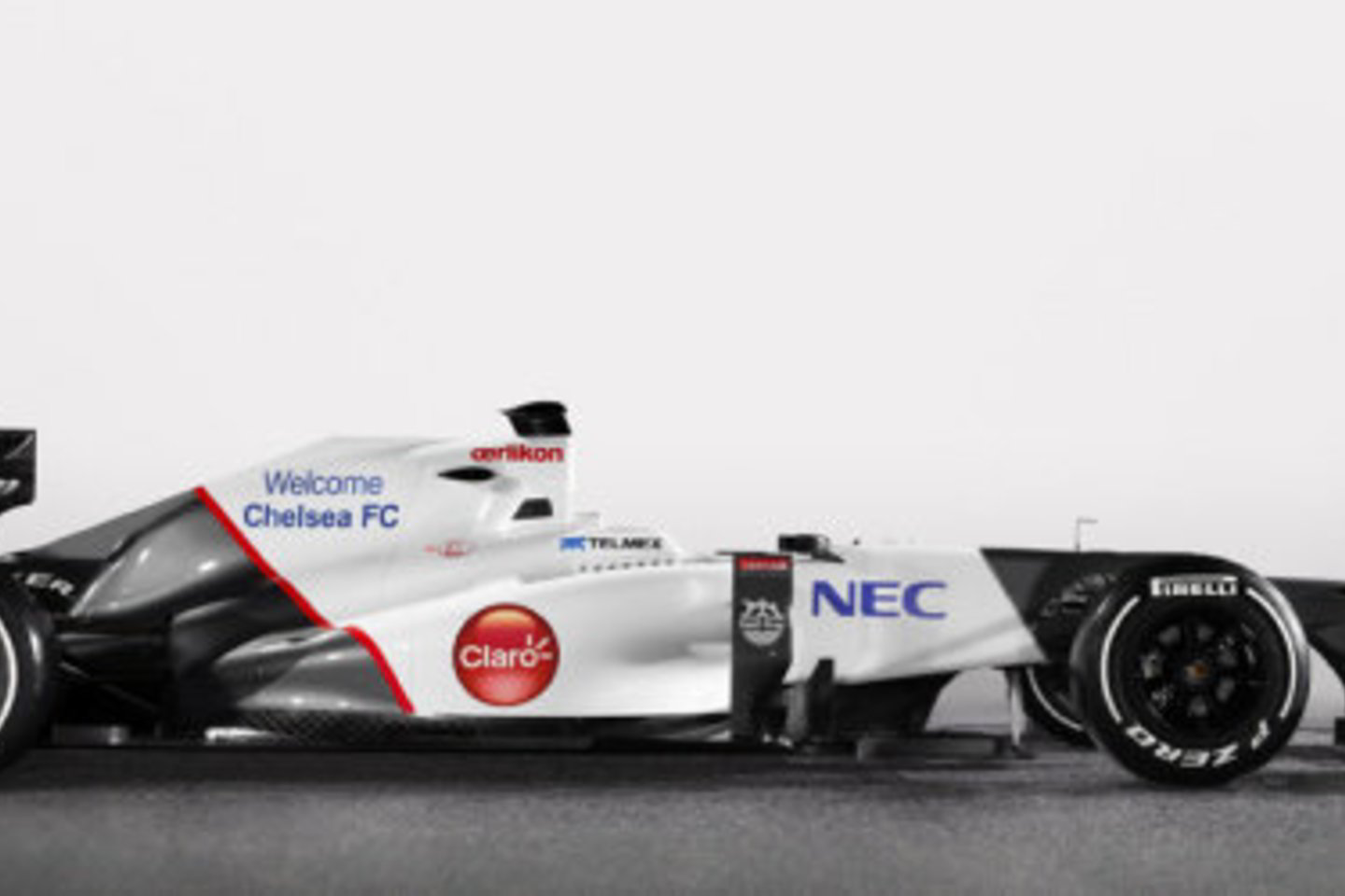 „Sauber“ mašinas jau per gegužę vyksiančias lenktynės puoš „Chelsea“ klubo logotipas.