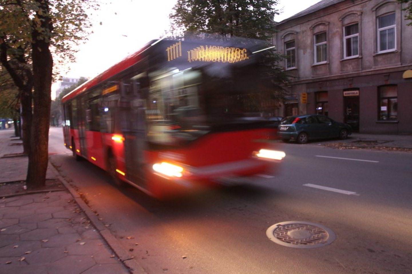 Kaune siekiama išsiaiškinti, ar dabartiniai visuomeninio transporto maršrutai tenkina gyventojų poreikius, ir kaip reikėtų juos koreguoti.