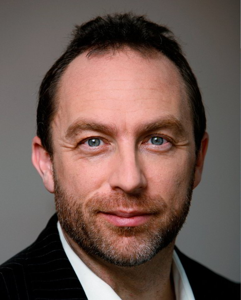 Wikipedia įkūrėjas J. Walesas.
