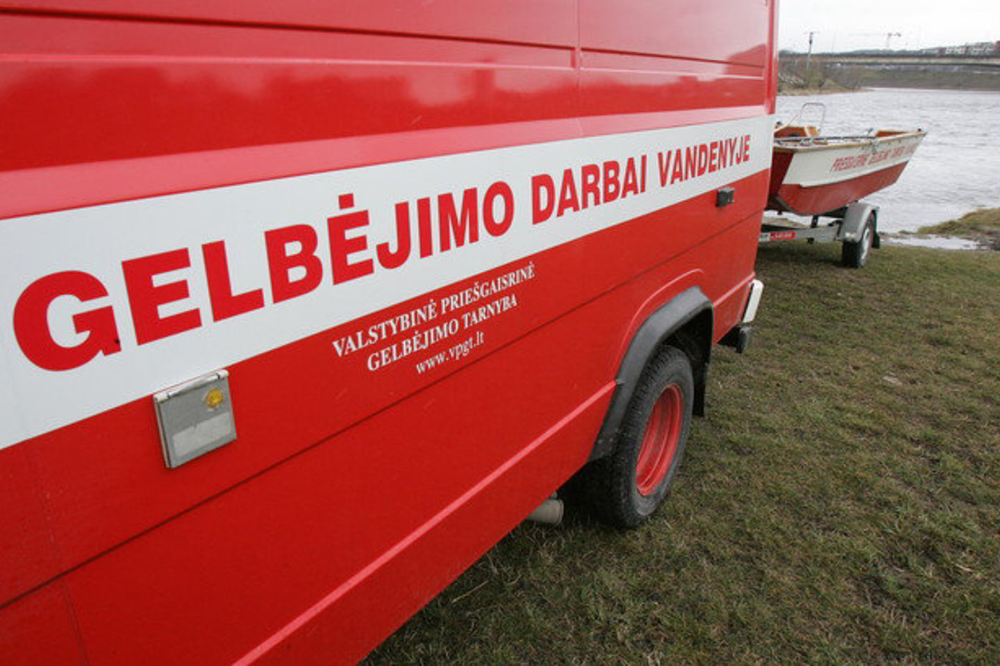 Ugniagesių gelbėtojams prireikė policijos pagalbos.