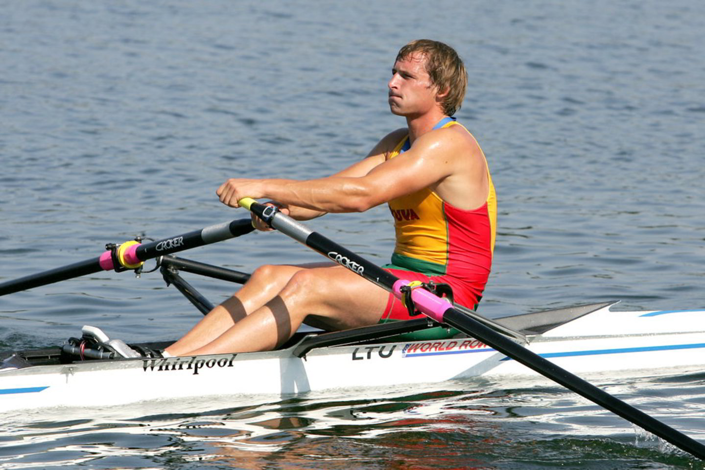 Šeštadienį M. Griškonis laimėjo vieną iš dviejų pusfinalio plaukimų (6 min. 40,06 sek.) bei sekmadienį finale kovos dėl varžybų medalių.
